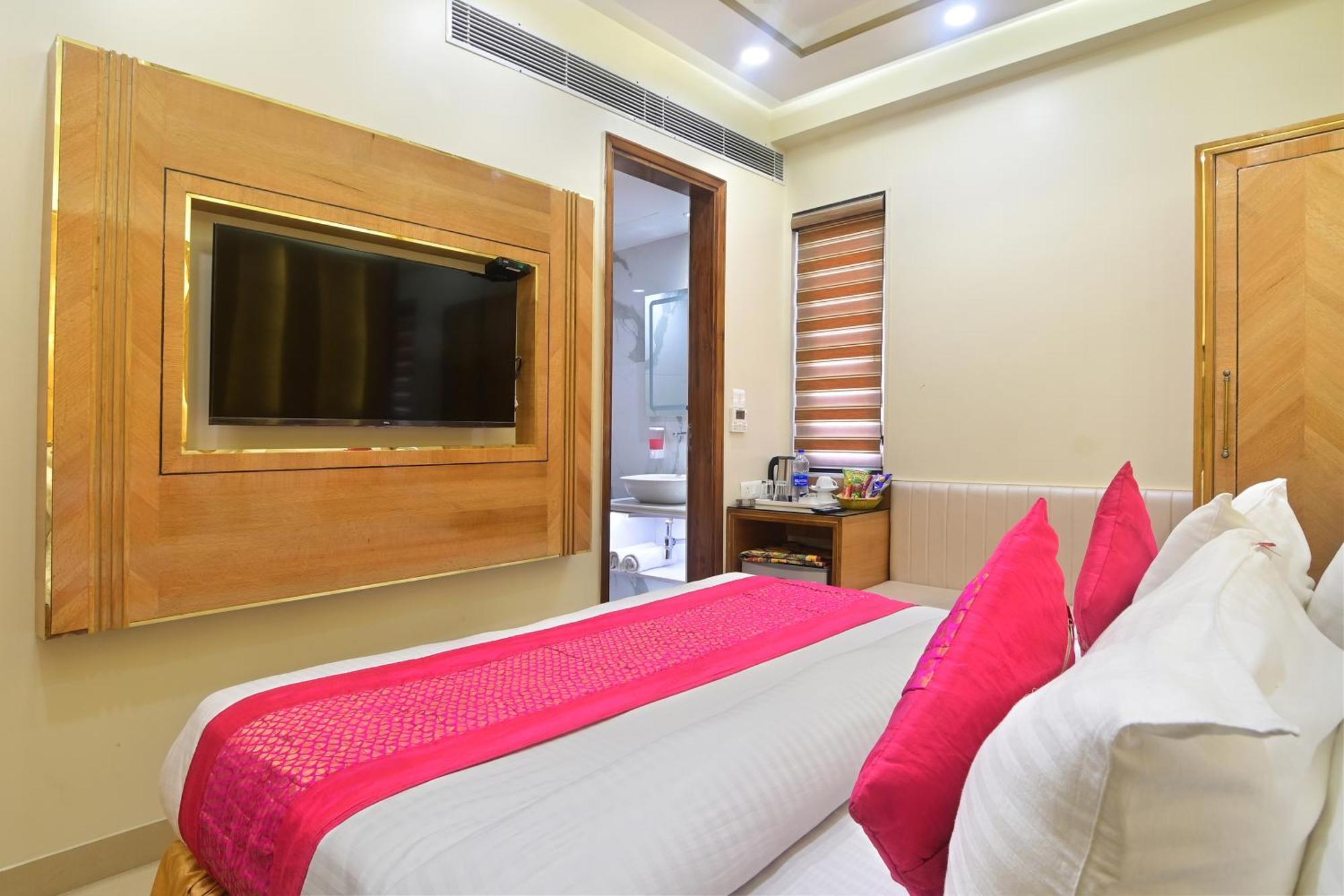 Hotel Gold Palace - 03 Mins Walk From New Delhi Railway Station 外观 照片