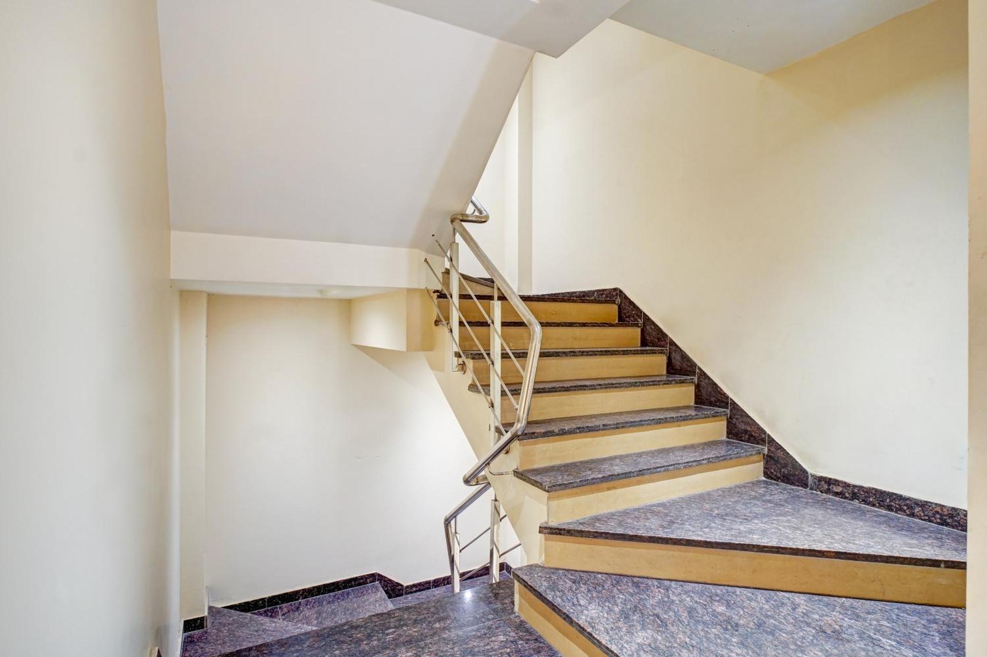 Hotel Gold Palace - 03 Mins Walk From New Delhi Railway Station 外观 照片